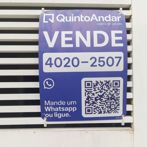 Casa à venda com 90m², 3 quartos e 1 vaga Casa à venda com 90m², 3 quartos e 1 vagaFachada e placa