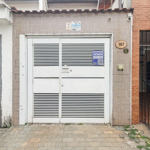 Casa à venda com 90m², 3 quartos e 1 vaga Casa à venda com 90m², 3 quartos e 1 vagaFachada e placa