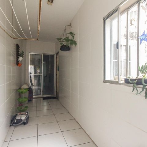 Casa à venda com 90m², 3 quartos e 1 vaga Casa à venda com 90m², 3 quartos e 1 vagaÁrea de Serviço
