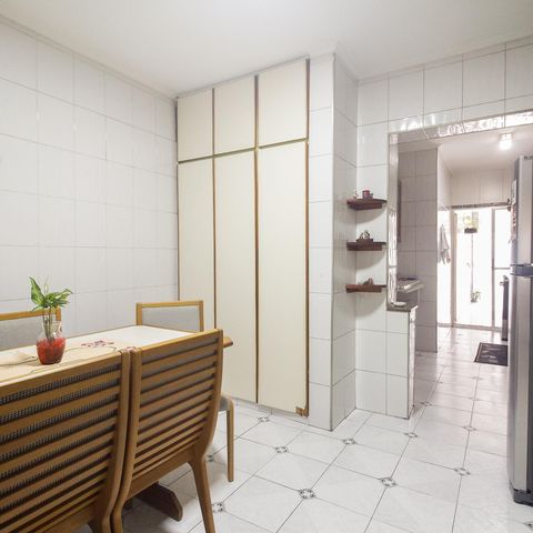 Casa à venda com 90m², 3 quartos e 1 vaga Casa à venda com 90m², 3 quartos e 1 vagaCozinha