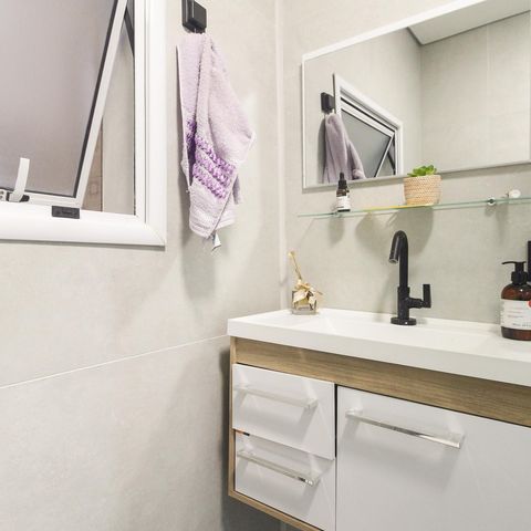 Casa à venda com 90m², 3 quartos e 1 vaga Casa à venda com 90m², 3 quartos e 1 vagaBanheiro Social