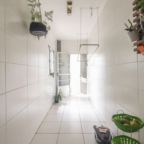 Casa à venda com 90m², 3 quartos e 1 vaga Casa à venda com 90m², 3 quartos e 1 vagaÁrea de Serviço