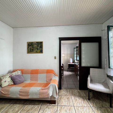 Casa à venda com 130m², 3 quartos e 1 vaga Casa à venda com 130m², 3 quartos e 1 vagaSala