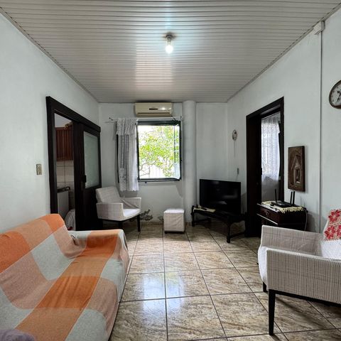 Casa à venda com 130m², 3 quartos e 1 vaga Casa à venda com 130m², 3 quartos e 1 vagaSala