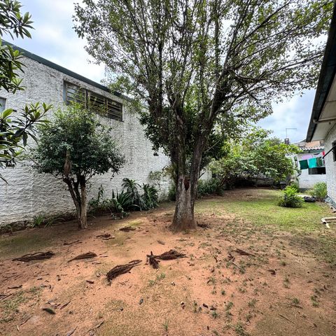 Casa à venda com 130m², 3 quartos e 1 vaga Casa à venda com 130m², 3 quartos e 1 vagaÁrea comum