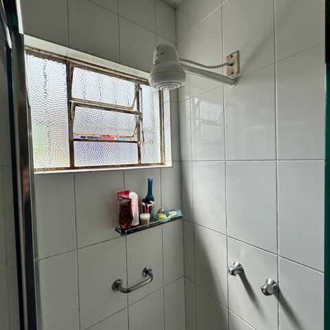 Casa à venda com 130m², 3 quartos e 1 vaga Casa à venda com 130m², 3 quartos e 1 vagaBanheiro