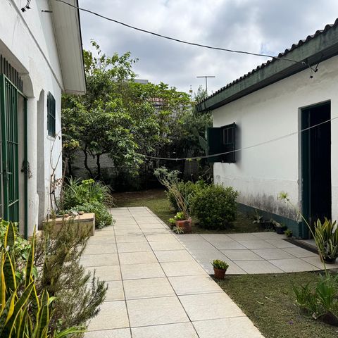 Casa à venda com 130m², 3 quartos e 1 vaga Casa à venda com 130m², 3 quartos e 1 vagaÁrea comum
