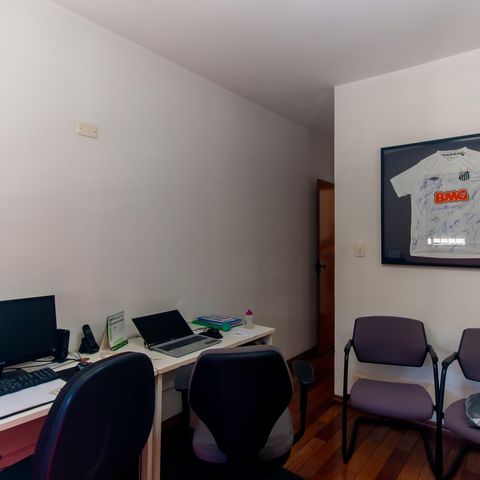 Casa à venda com 129m², 3 quartos e 2 vagas Casa à venda com 129m², 3 quartos e 2 vagasSuíte