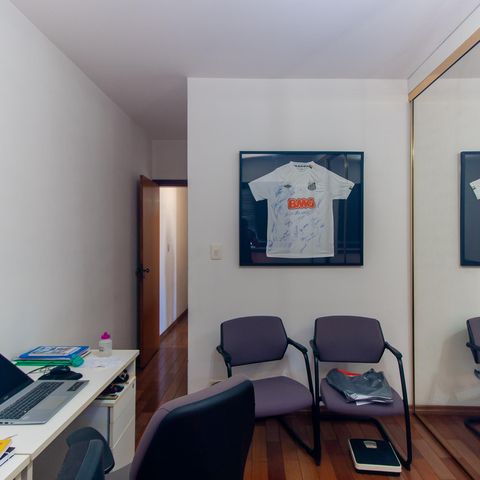 Casa à venda com 129m², 3 quartos e 2 vagas Casa à venda com 129m², 3 quartos e 2 vagasSuíte