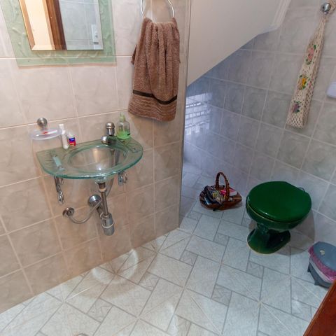 Casa à venda com 129m², 3 quartos e 2 vagas Casa à venda com 129m², 3 quartos e 2 vagasLavabo