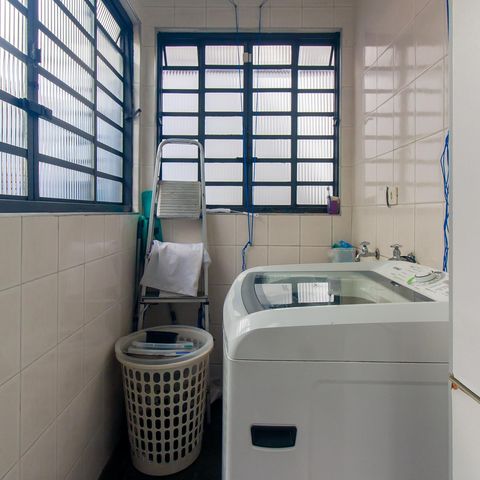 Casa à venda com 129m², 3 quartos e 2 vagas Casa à venda com 129m², 3 quartos e 2 vagasÁrea de Serviço