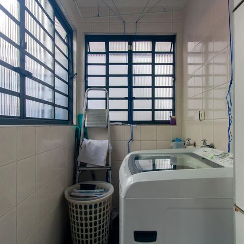 Casa à venda com 129m², 3 quartos e 2 vagas Casa à venda com 129m², 3 quartos e 2 vagasÁrea de Serviço