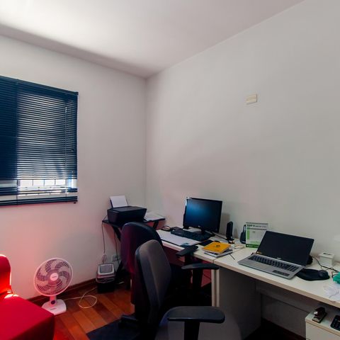 Casa à venda com 129m², 3 quartos e 2 vagas Casa à venda com 129m², 3 quartos e 2 vagasSuíte
