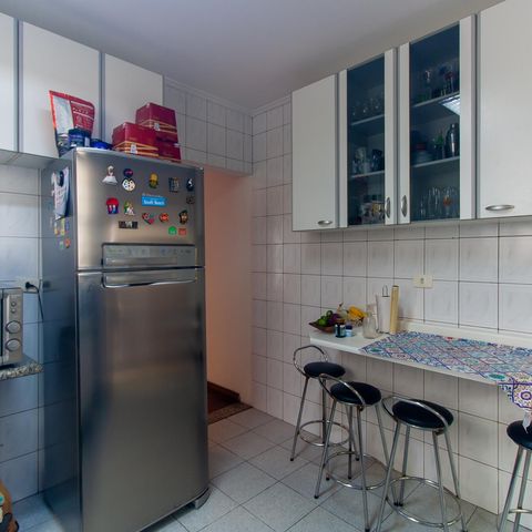 Casa à venda com 129m², 3 quartos e 2 vagas Casa à venda com 129m², 3 quartos e 2 vagasCozinha