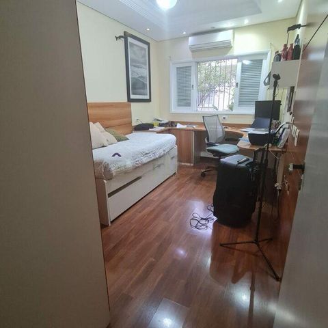 Casa à venda com 300m², 5 quartos e 4 vagas
