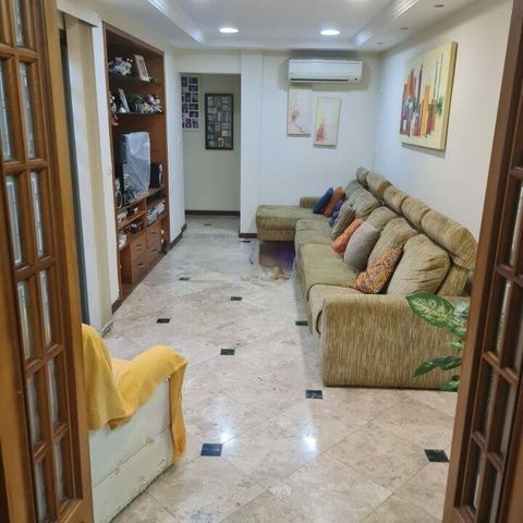 Casa à venda com 300m², 5 quartos e 4 vagas