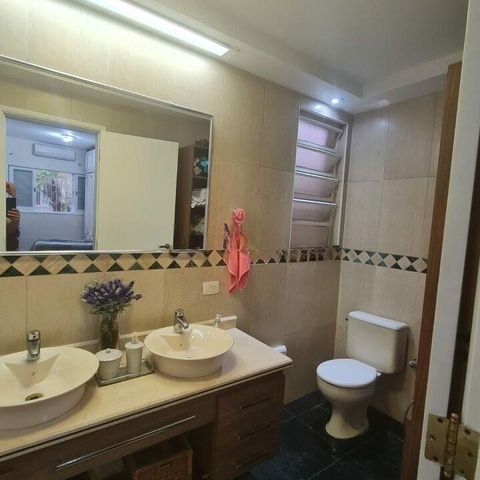 Casa à venda com 300m², 5 quartos e 4 vagas