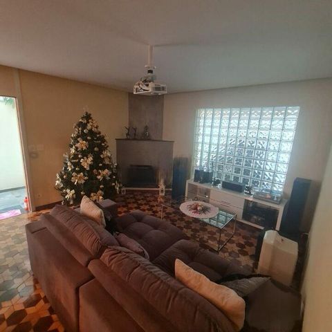 Casa à venda com 300m², 5 quartos e 4 vagas