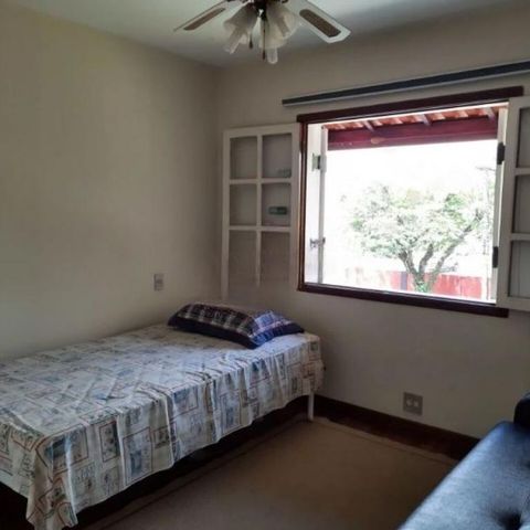Casa à venda com 350m², 4 quartos e 4 vagas