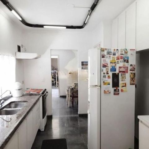 Casa à venda com 350m², 4 quartos e 4 vagas