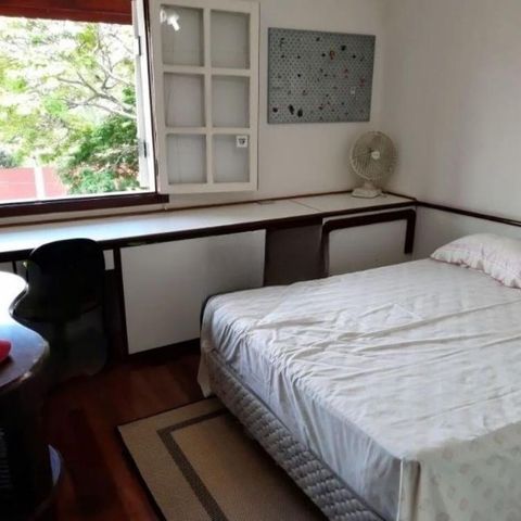 Casa à venda com 350m², 4 quartos e 4 vagas