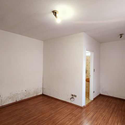 Casa à venda com 360m², 2 quartos e 3 vagas Casa à venda com 360m², 2 quartos e 3 vagasSuíte