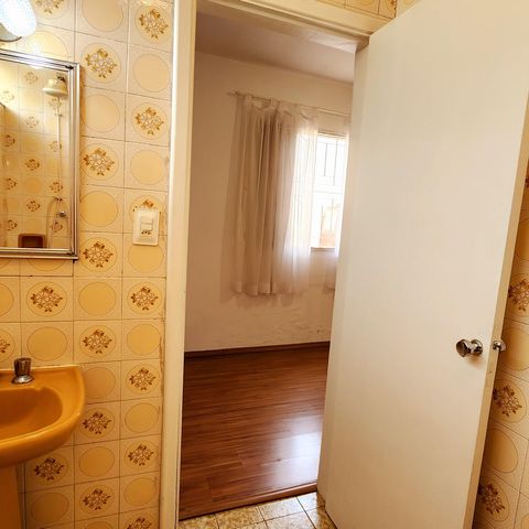Casa à venda com 360m², 2 quartos e 3 vagas Casa à venda com 360m², 2 quartos e 3 vagasBanheiro da Suíte