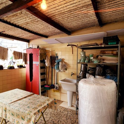 Casa à venda com 360m², 2 quartos e 3 vagas Casa à venda com 360m², 2 quartos e 3 vagasÁrea de Serviço