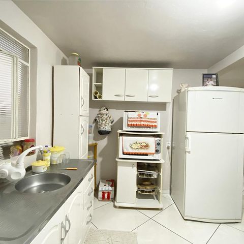 Casa à venda com 92m², 3 quartos e 1 vagaCozinha e Área de Serviço
