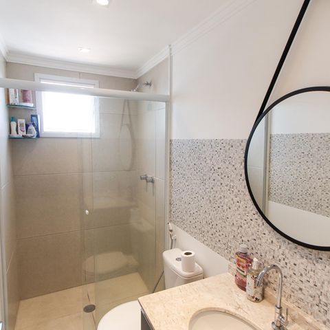 Apartamento à venda com 77m², 3 quartos e 1 vaga Apartamento à venda com 77m², 3 quartos e 1 vagaBanheiro da Suíte