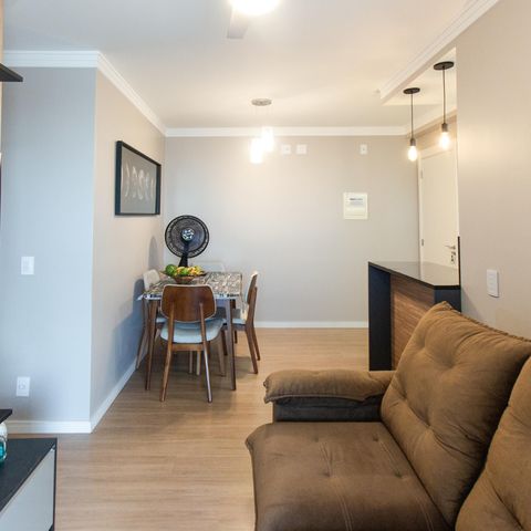 Apartamento à venda com 77m², 3 quartos e 1 vaga Apartamento à venda com 77m², 3 quartos e 1 vagaSala