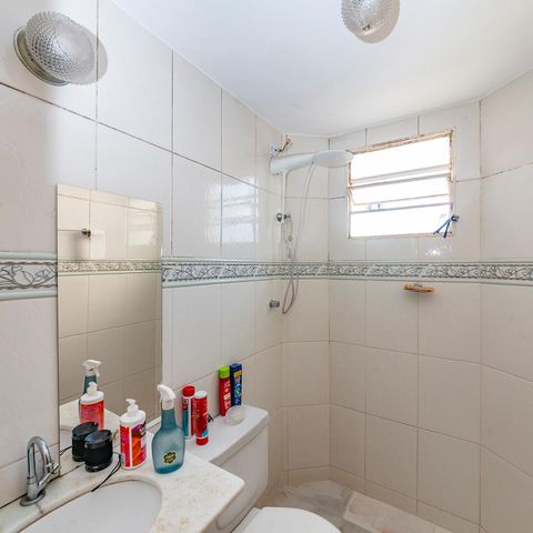 Apartamento à venda com 45m², 3 quartos e 1 vaga Apartamento à venda com 45m², 3 quartos e 1 vagaBanheiro
