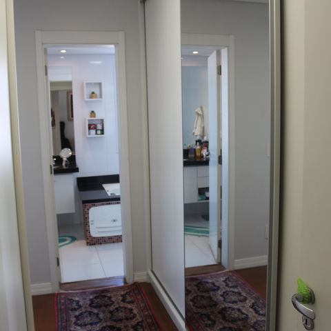 Apartamento à venda com 150m², 3 quartos e 3 vagasCloset da suíte 1