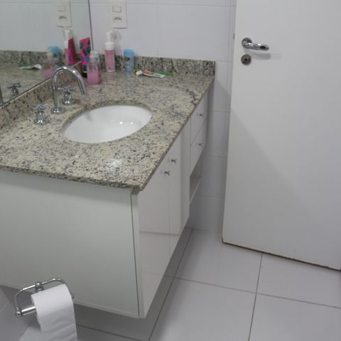 Apartamento à venda com 150m², 3 quartos e 3 vagasBanheiro da Suíte 2