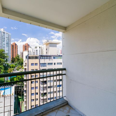 Apartamento à venda com 33m², 1 quarto e 1 vaga Apartamento à venda com 33m², 1 quarto e 1 vagaVaranda