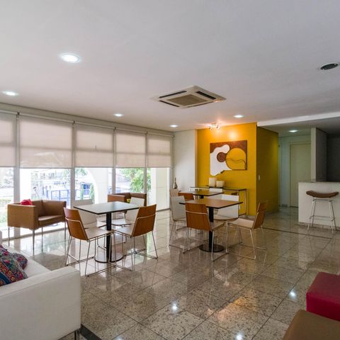 Apartamento à venda com 33m², 1 quarto e 1 vaga Apartamento à venda com 33m², 1 quarto e 1 vagaÁrea comum - Salão de festas