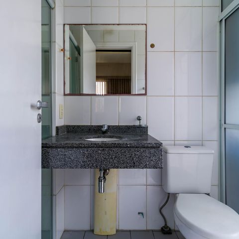 Apartamento à venda com 33m², 1 quarto e 1 vaga Apartamento à venda com 33m², 1 quarto e 1 vagaBanheiro da Suíte