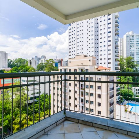 Apartamento à venda com 33m², 1 quarto e 1 vaga Apartamento à venda com 33m², 1 quarto e 1 vagaVaranda