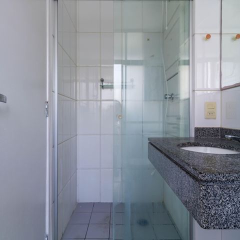 Apartamento à venda com 33m², 1 quarto e 1 vaga Apartamento à venda com 33m², 1 quarto e 1 vagaBanheiro da Suíte