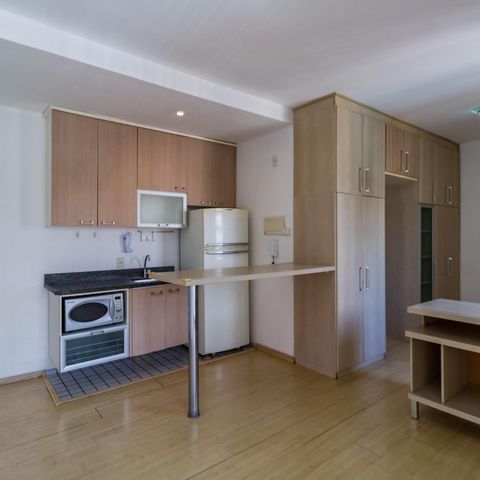 Apartamento à venda com 33m², 1 quarto e 1 vaga Apartamento à venda com 33m², 1 quarto e 1 vagaSala