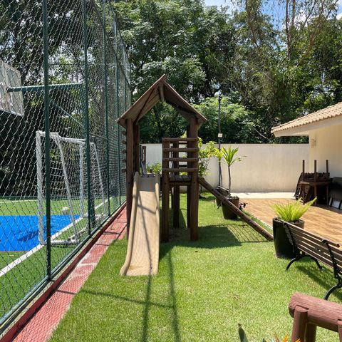 Casa de condomínio para alugar com 300m², 3 quartos e 6 vagas Casa de condomínio para alugar com 300m², 3 quartos e 6 vagasÁrea comum - Playground