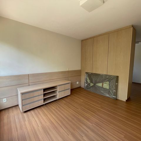 Casa de condomínio para alugar com 300m², 3 quartos e 6 vagas Casa de condomínio para alugar com 300m², 3 quartos e 6 vagasSuíte 3