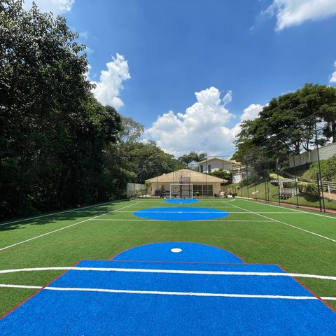 Casa de condomínio para alugar com 300m², 3 quartos e 6 vagas Casa de condomínio para alugar com 300m², 3 quartos e 6 vagasQuadra Esportiva