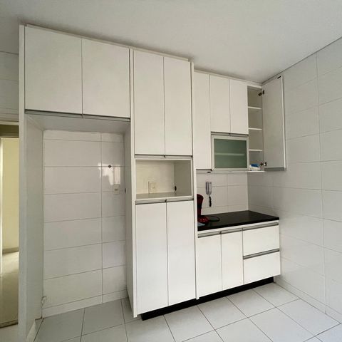 Casa de condomínio para alugar com 300m², 3 quartos e 6 vagas Casa de condomínio para alugar com 300m², 3 quartos e 6 vagasCozinha