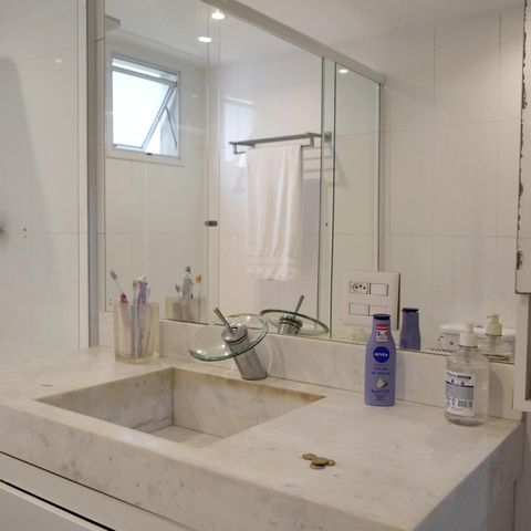 Apartamento à venda com 440m², 4 quartos e 5 vagasBanheiro da Suíte 4