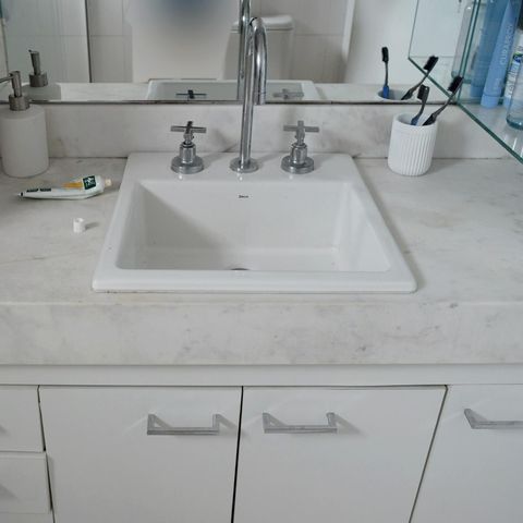 Apartamento à venda com 440m², 4 quartos e 5 vagasBanheiro da Suíte 2