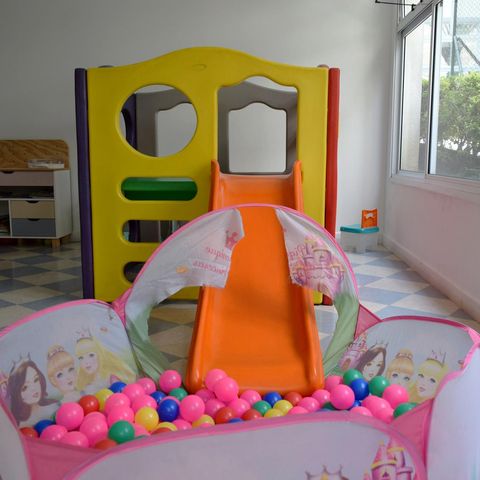 Apartamento à venda com 440m², 4 quartos e 5 vagasBrinquedoteca
