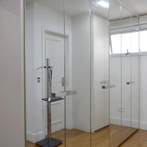 Apartamento à venda com 440m², 4 quartos e 5 vagasCloset da suíte 4
