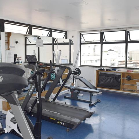 Apartamento à venda com 440m², 4 quartos e 5 vagasAcademia