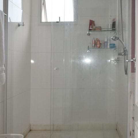 Apartamento à venda com 440m², 4 quartos e 5 vagasBanheiro da Suíte 2